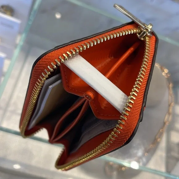 Michael Kors Jet Set Travel Medium Color-Block Zip Around Wallet Card Case
NWT - Picture 11 of 16